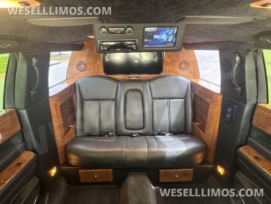 2014 Picasso Limo Mfg Lincoln MKT Limousine - Limousine for Sale in Springfield, MO - Photo 14