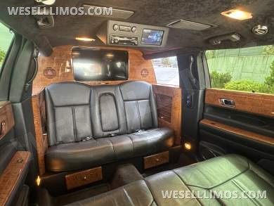 2014 Picasso Limo Mfg Lincoln MKT Limousine - Limousine for Sale in Springfield, MO - Photo 17