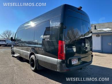 2019 Royale Mercedes-Benz Sprinter Sprinter - Sprinter for Sale in Aurora, CO - Photo 10