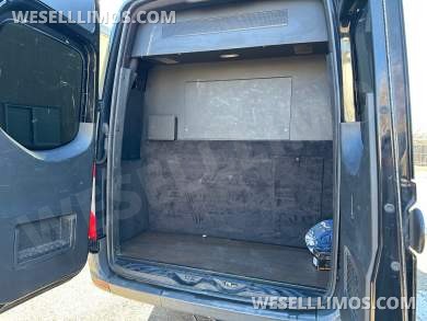 2019 Royale Mercedes-Benz Sprinter Sprinter - Sprinter for Sale in Aurora, CO - Photo 11