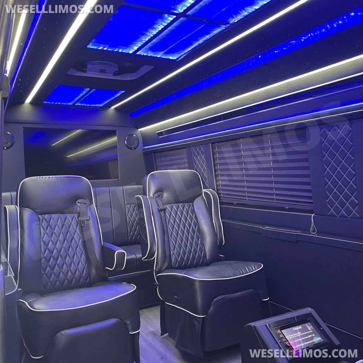 CEO SUV Mobile Office for Sale in Los Angeles, CA - Photo 3