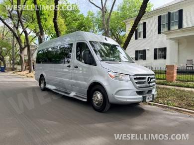 Midwest Automotive Design (Used Unit) - Sprinter for Sale in San Antonio, TX - Photo 16