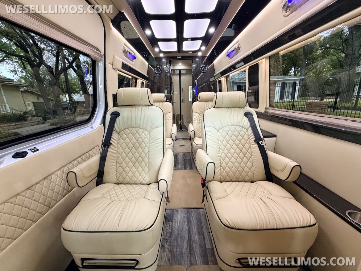 Sprinter for Sale in San Antonio, TX - Photo 10