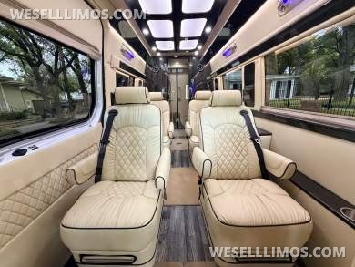 Midwest Automotive Design (Used Unit) - Sprinter for Sale in San Antonio, TX - Photo 10