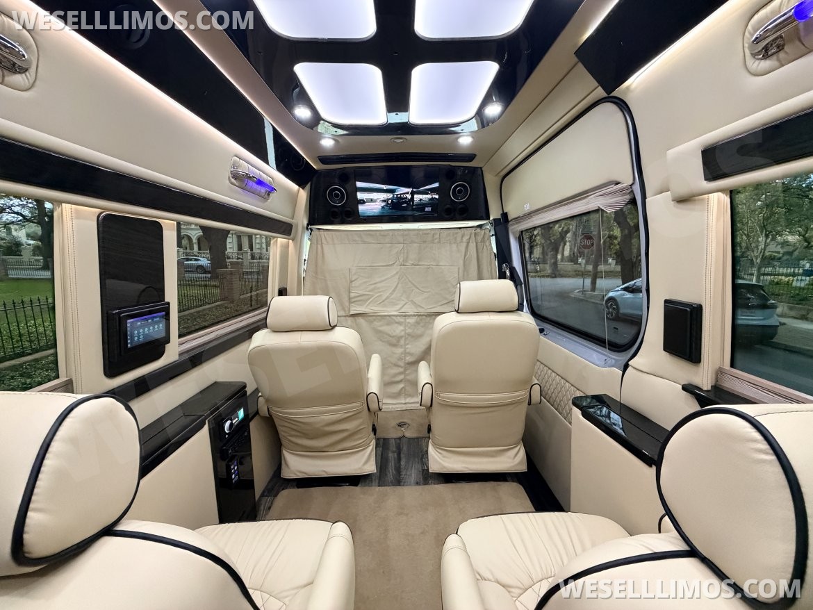 Sprinter for Sale in San Antonio, TX - Photo 8