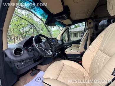 Midwest Automotive Design (Used Unit) - Sprinter for Sale in San Antonio, TX - Photo 14