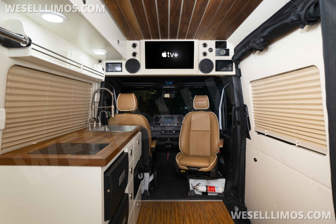 Sprinter for Sale in San Antonio, TX - Photo 17
