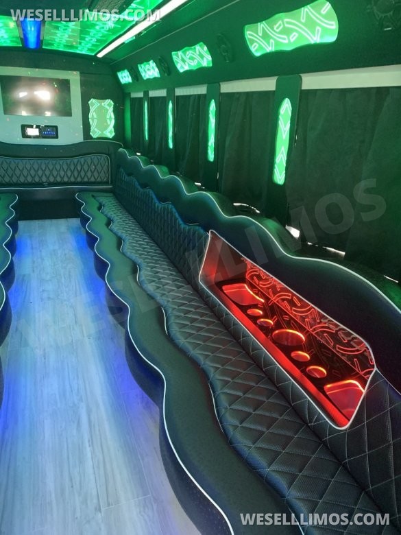 2015 Ford F550 Limo Bus for Sale in LOS ANGELES, CA - Photo 3