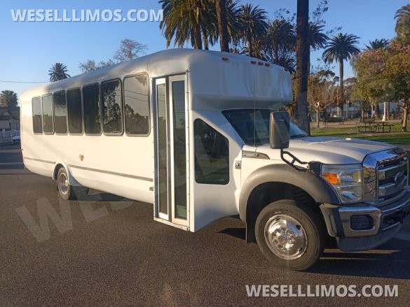 2015 Ford F550 Limo Bus for Sale in LOS ANGELES, CA - Photo 2