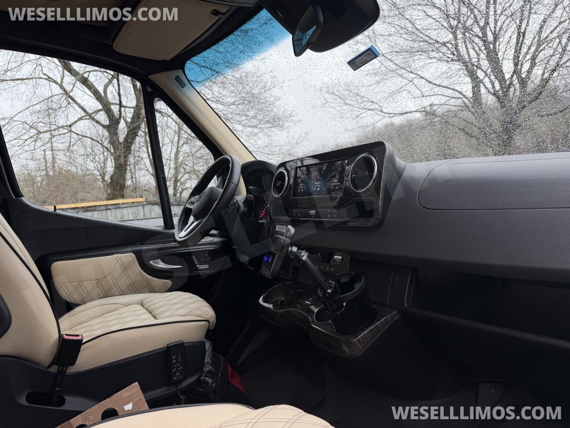 Sprinter for Sale in Queens, NY - Photo 7