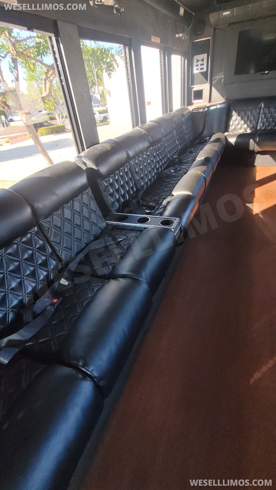 Limo Bus for Sale in Laguna Niguel, CA - Photo 19