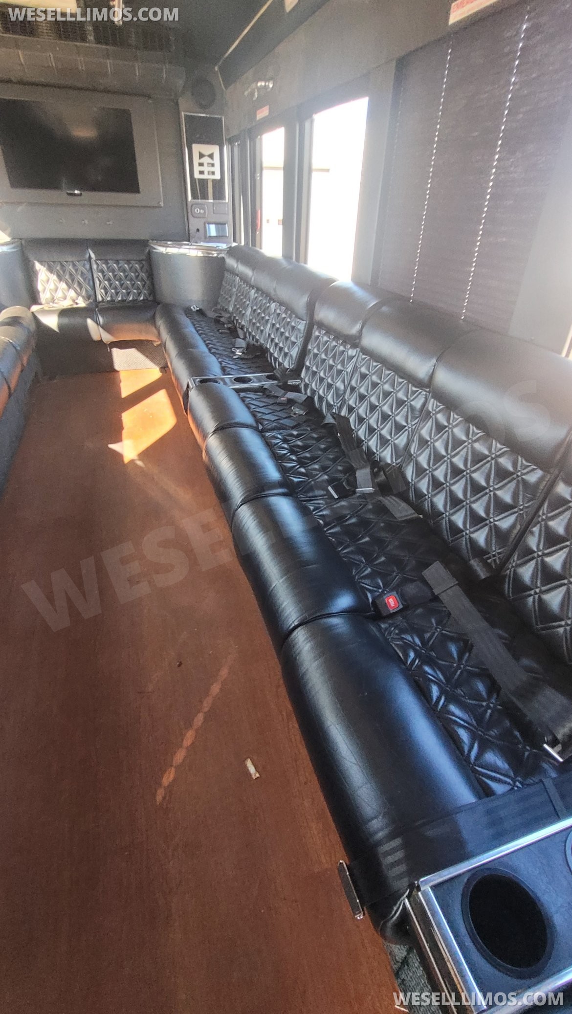 Limo Bus for Sale in Laguna Niguel, CA - Photo 22