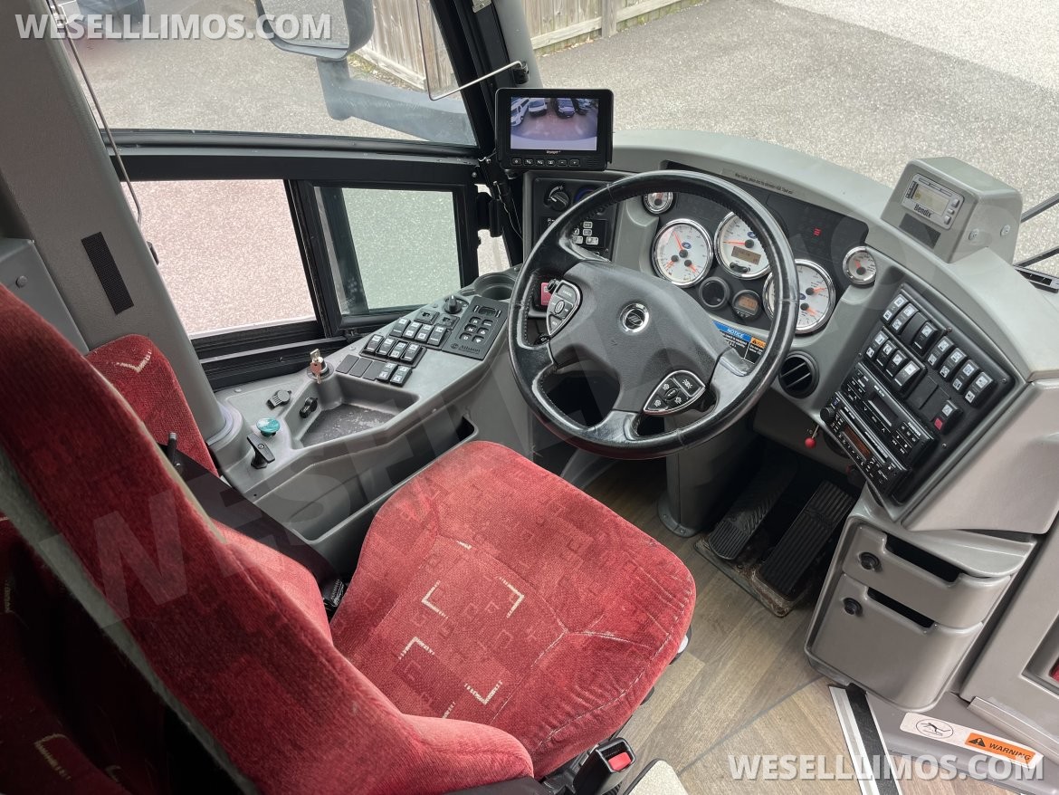 Motorcoach for Sale in Pasadena, MD - Photo 7