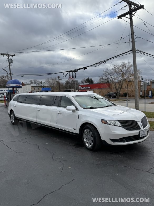 2016 Lincoln MKT Limousine for Sale in Naperville, IL - Main Photo