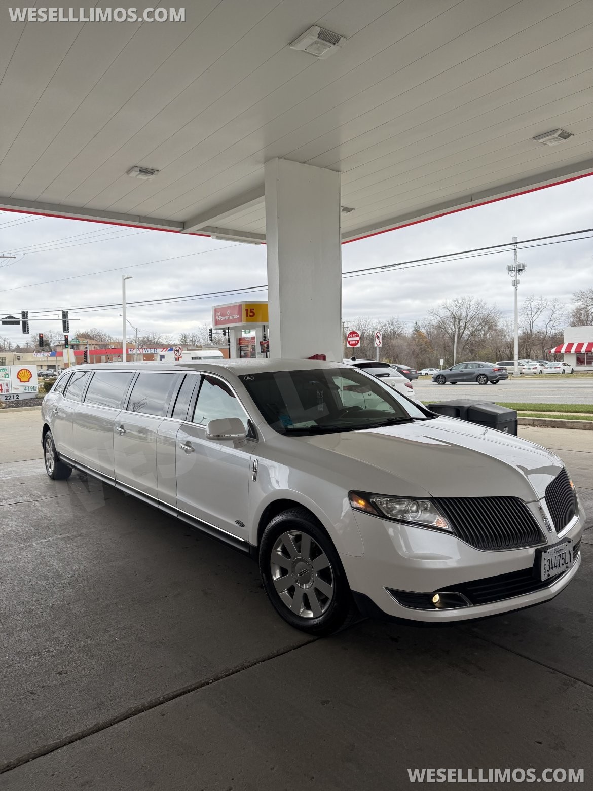 Limousine for Sale in Naperville, IL - Photo 6