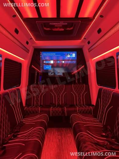 2023 Elite One Customs Ford 350 XLT High Top - Sprinter for Sale in Buena Park, CA - Photo 12