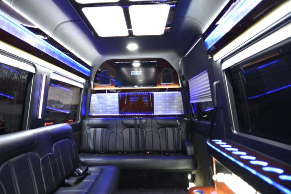 2014 Mercedes-Benz Sprinter 3500 Sprinter for Sale in Oaklyn, NJ - Photo 3