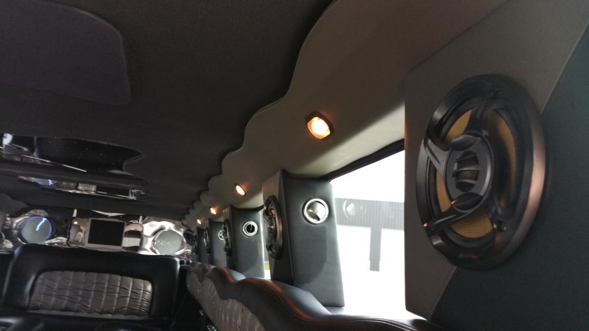 SUV Stretch for Sale in Houston, TX - Photo 18