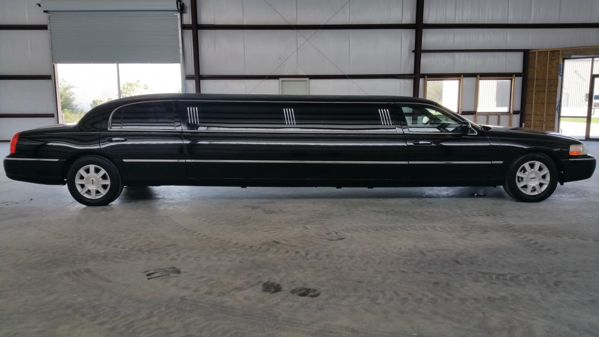 Limousine for Sale in Houston, TX - Photo 2