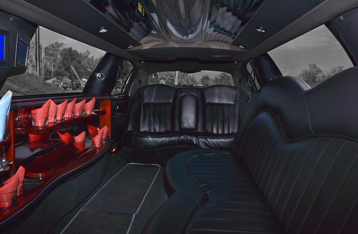 Limousine for Sale in Houston, TX - Photo 11