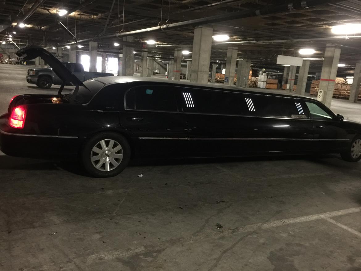 Limousine for Sale in LONG BEACH, CA - Photo 9