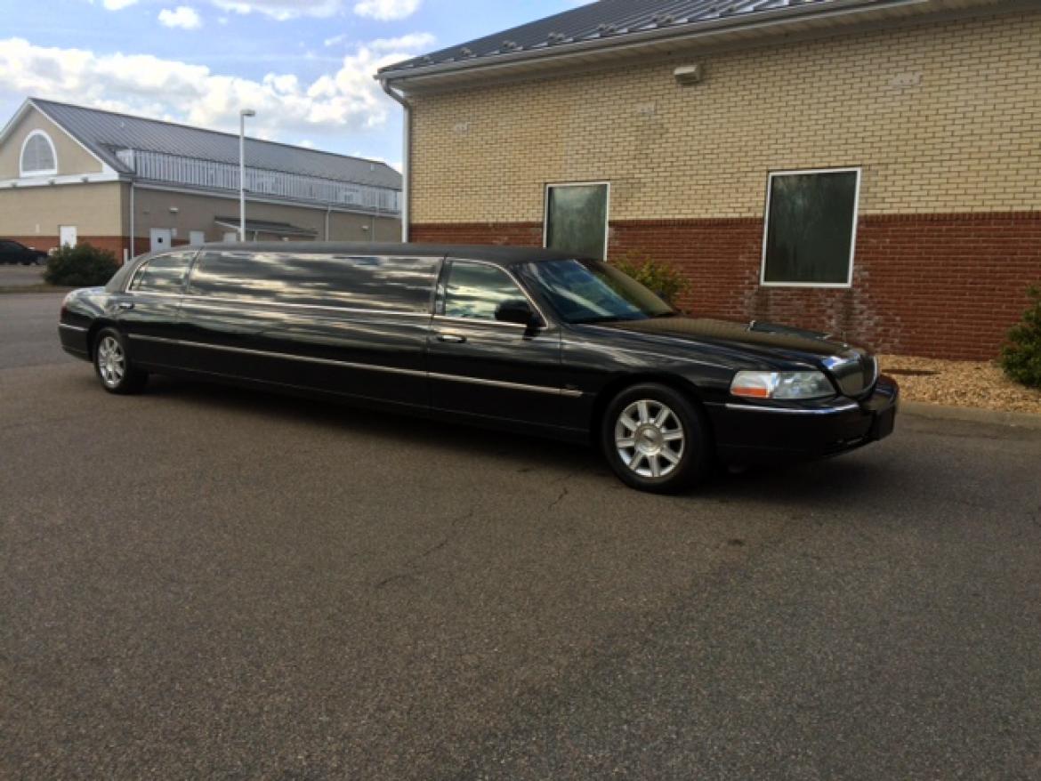Limousine for Sale in Trenton, NJ - Photo 10