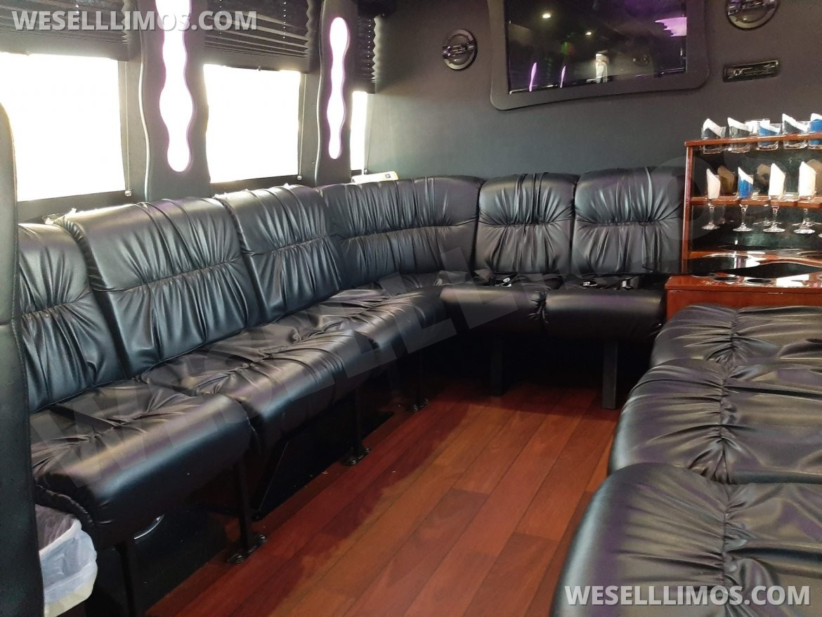 Limo Bus for Sale in Denver, CO - Photo 9