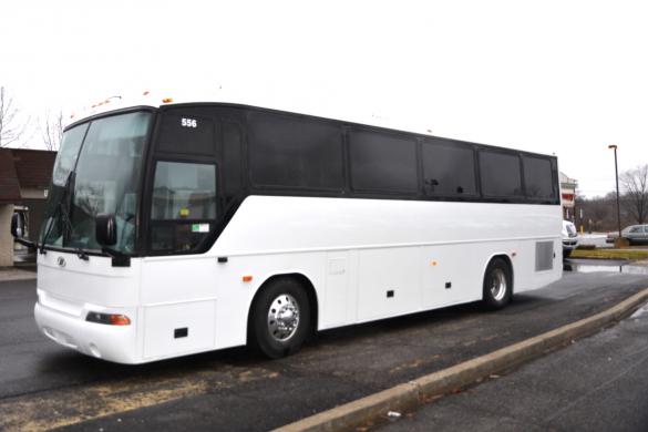 2002 Freightliner E3500 Motorcoach for Sale in Oaklyn, NJ - Main Photo