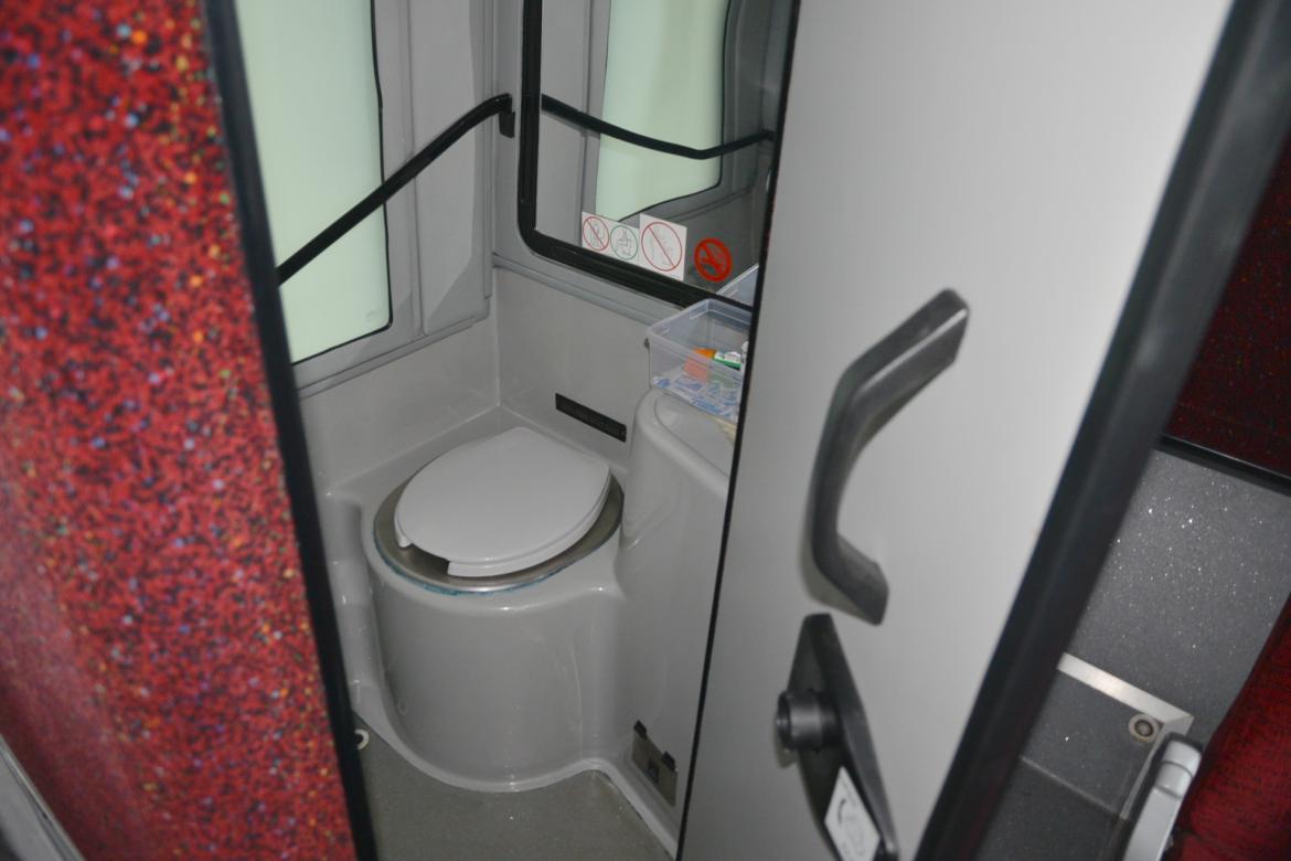 Motorcoach for Sale in Oaklyn, NJ - Photo 10