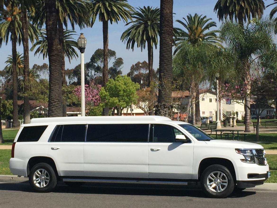 SUV Stretch for Sale in Los Angeles, CA - Photo 2