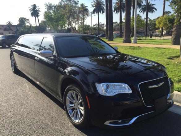 2015 Chrysler 300 Limousine for Sale in Los Angeles, CA - Main Photo