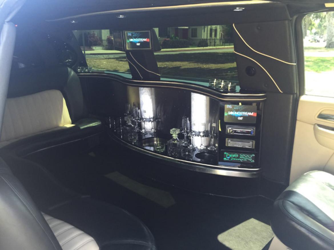 Limousine for Sale in Los Angeles, CA - Photo 9
