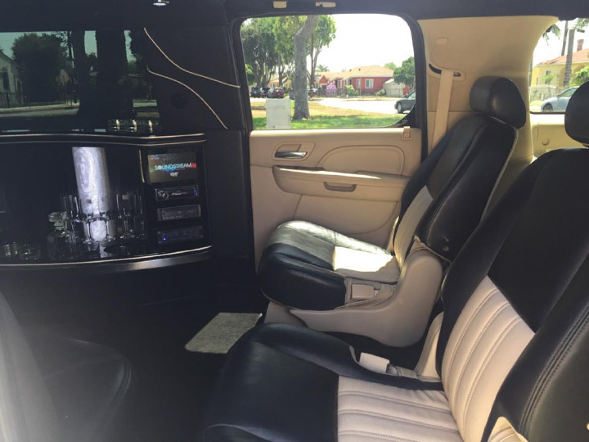 Limousine for Sale in Los Angeles, CA - Photo 13