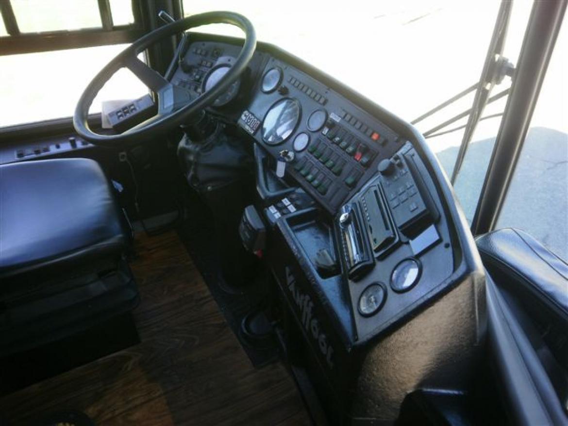 Limo Bus for Sale in Los Angeles, CA - Photo 9