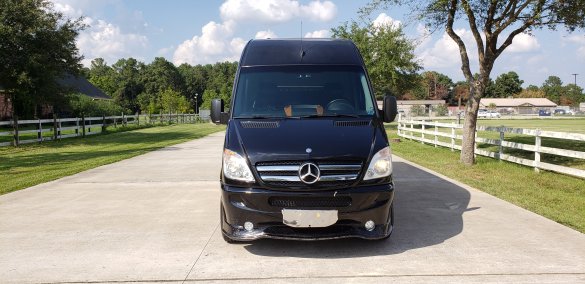 2013 Mercedes-Benz Sprinter 2500 170" EXT Sprinter for Sale in Houston, TX - Photo 2