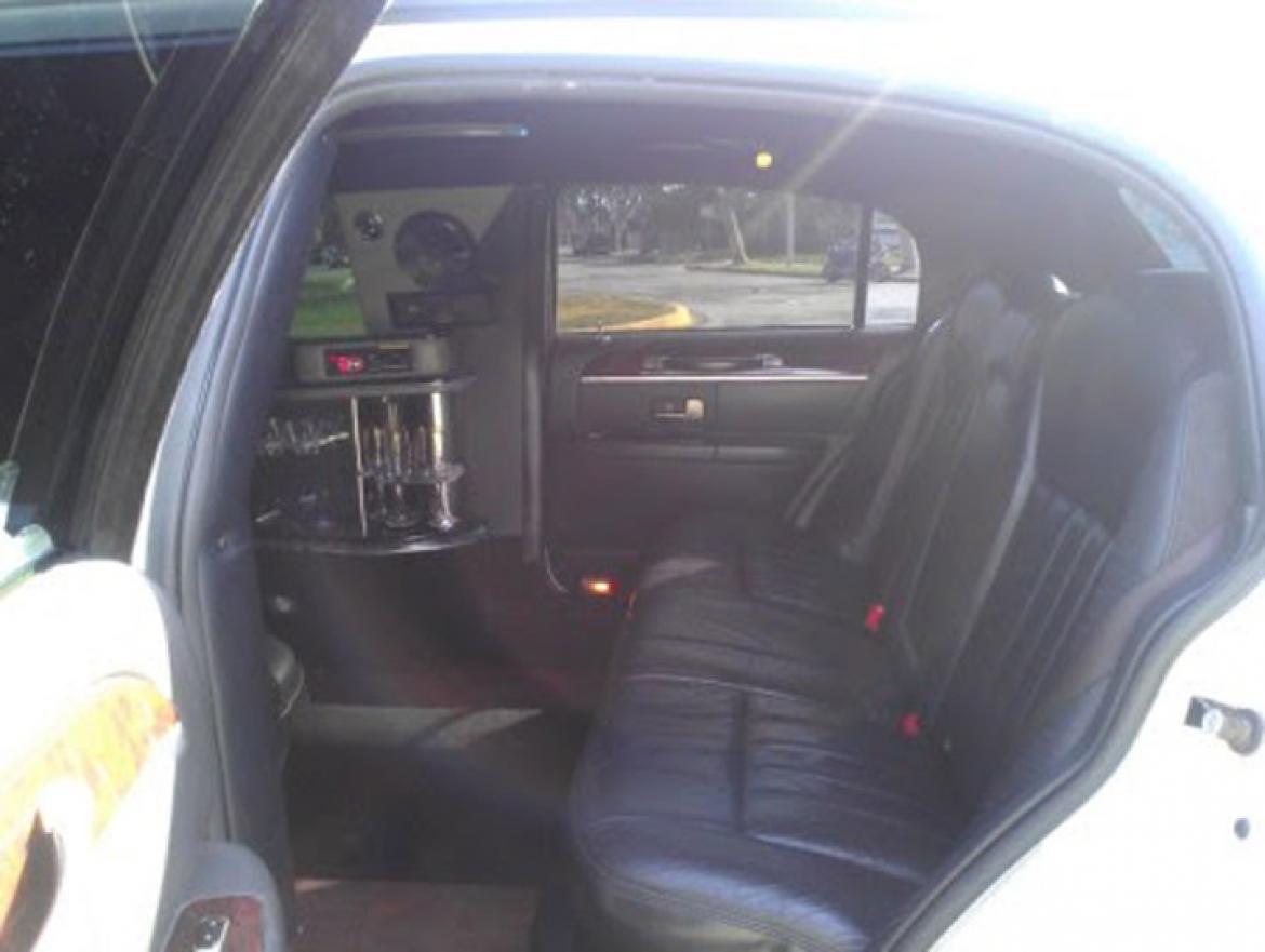 Limousine for Sale in Los Angeles, CA - Photo 3