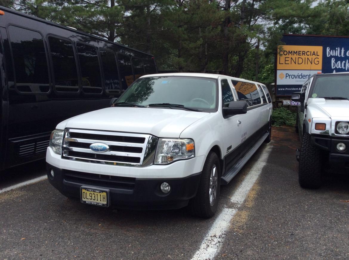 SUV for Sale in Aberdeen , NJ - Photo 3
