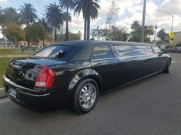 2006 Chrysler 300 Limousine for Sale in Los Angeles, CA - Photo 3