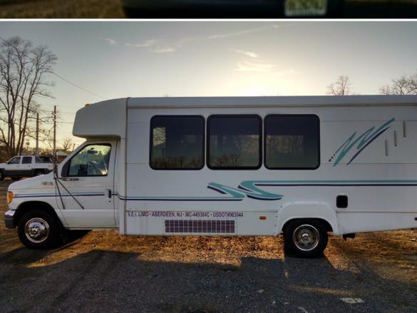 1999 Ford E 450 Limo Bus for Sale in Aberdeen, NJ - Main Photo