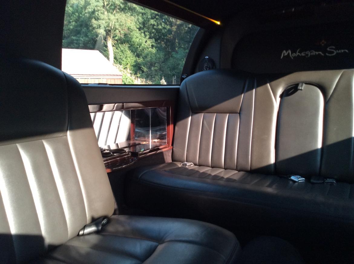 Limousine for Sale in Burlington , AL - Photo 9