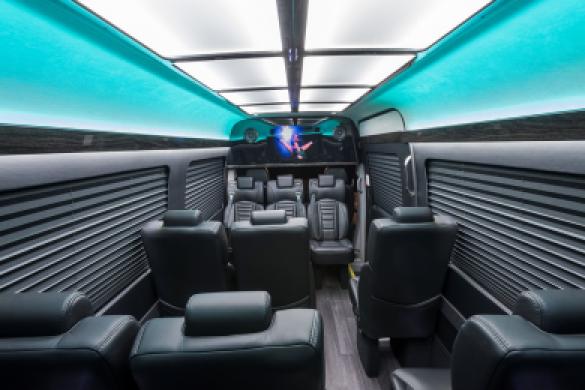 2016 Mercedes-Benz Sprinter 3,500 Sprinter for Sale in Springfield, MO - Photo 3