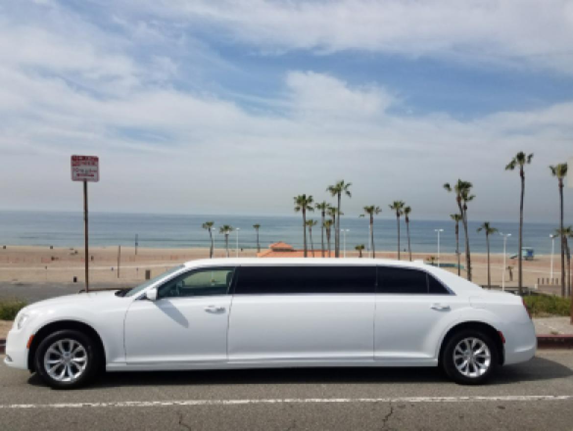Limousine for Sale in Los Angeles, CA - Photo 9