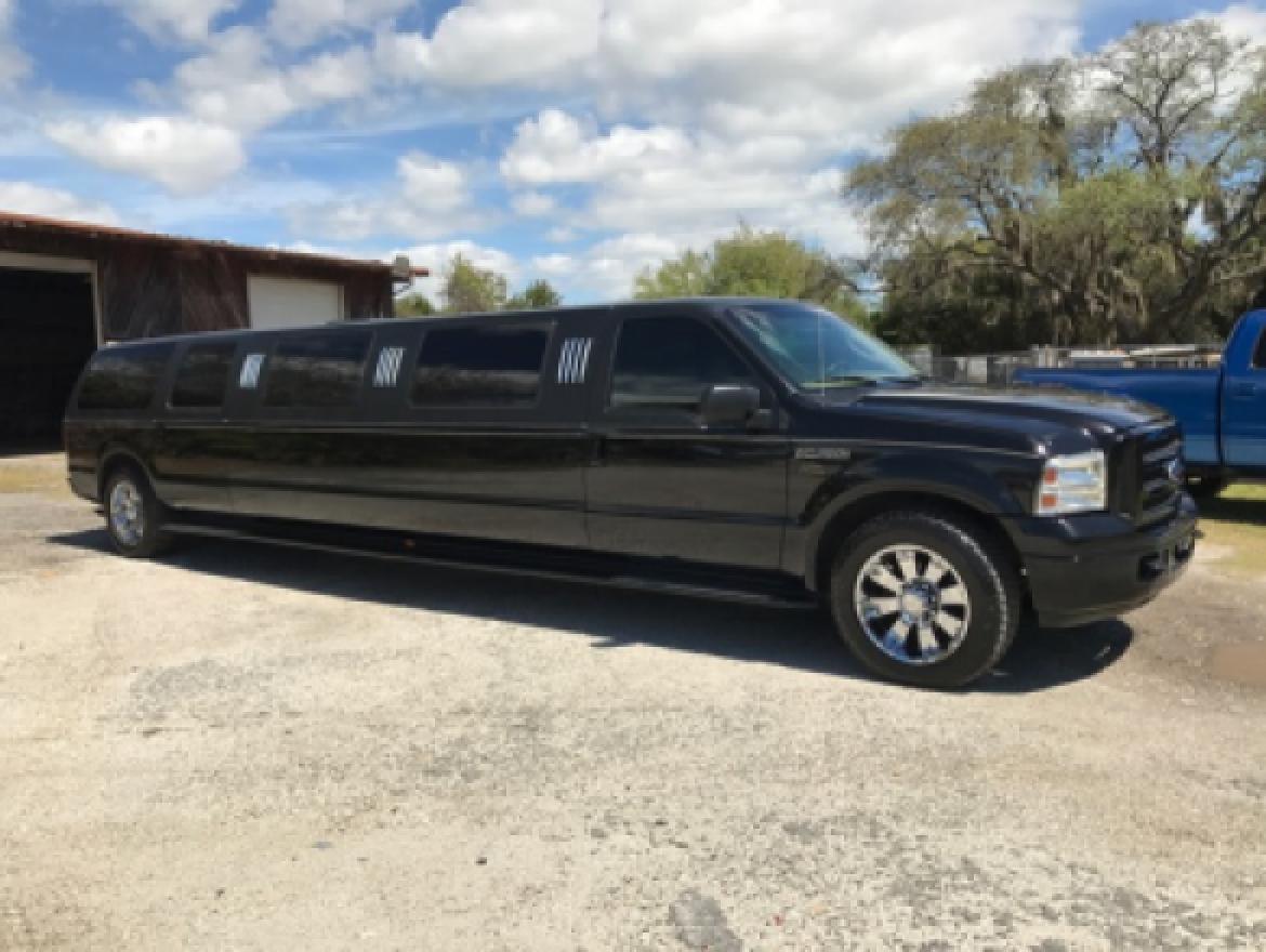Limousine for Sale in Riverview, FL - Main Photo