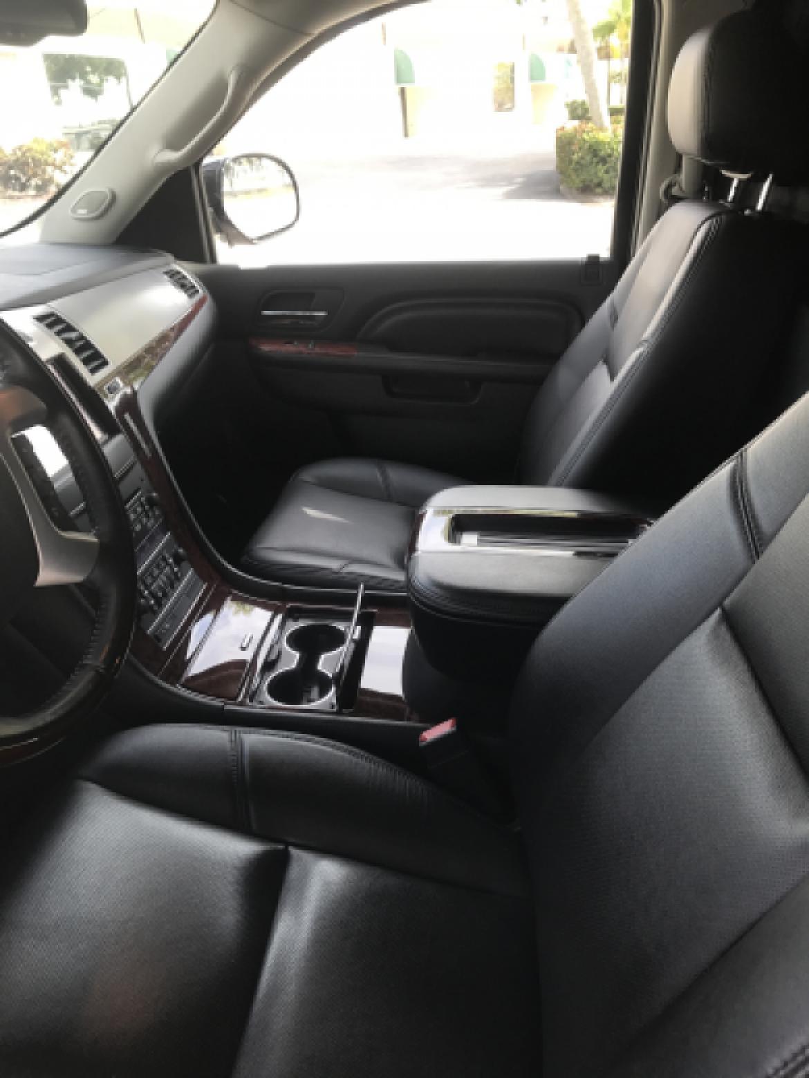 CEO SUV Mobile Office for Sale in WELLINGTON, FL - Photo 10