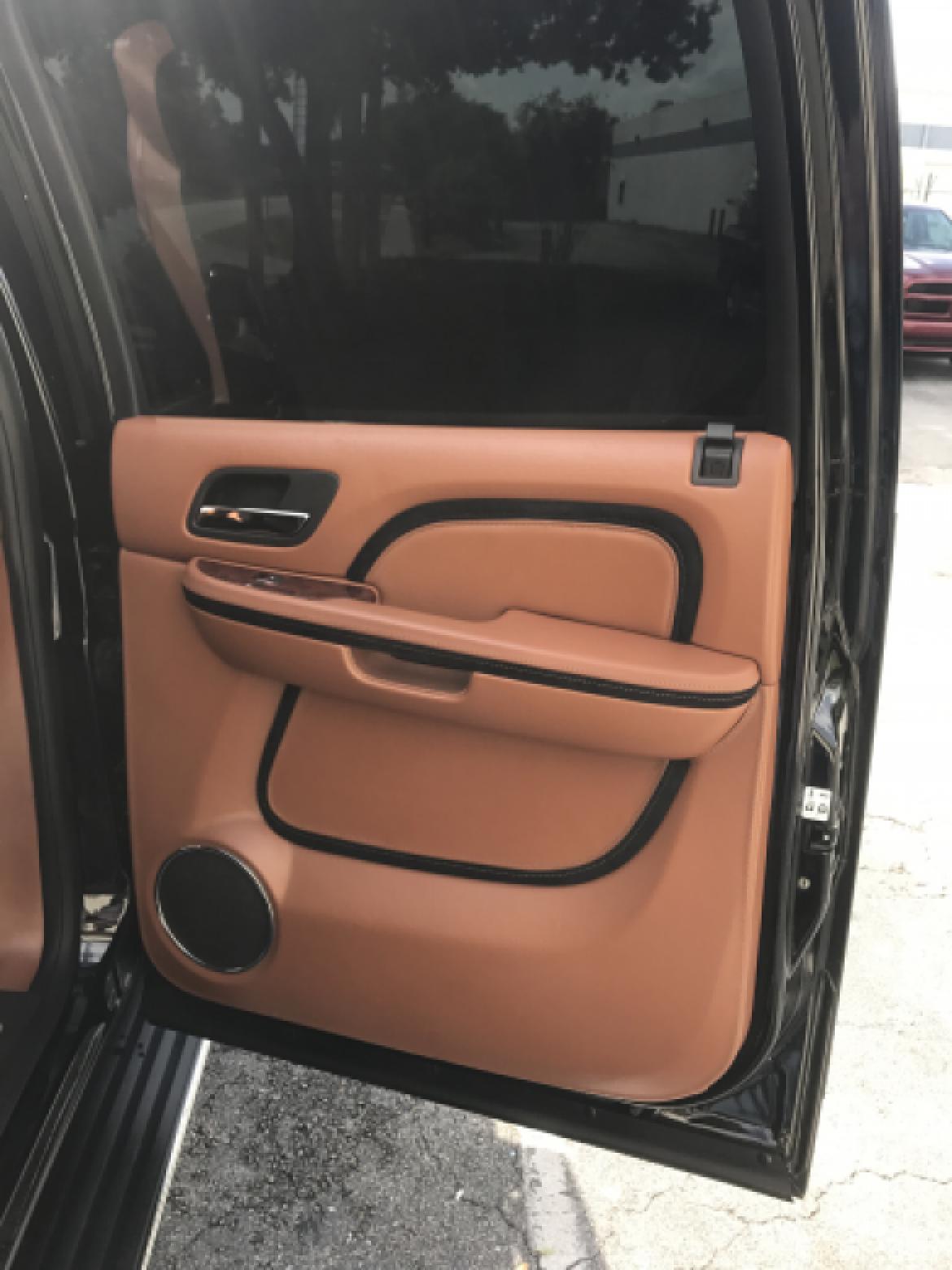 CEO SUV Mobile Office for Sale in WELLINGTON, FL - Photo 15