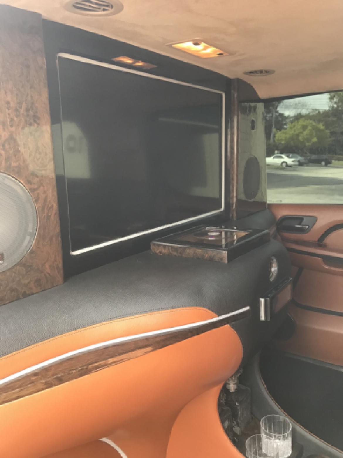 CEO SUV Mobile Office for Sale in WELLINGTON, FL - Photo 19