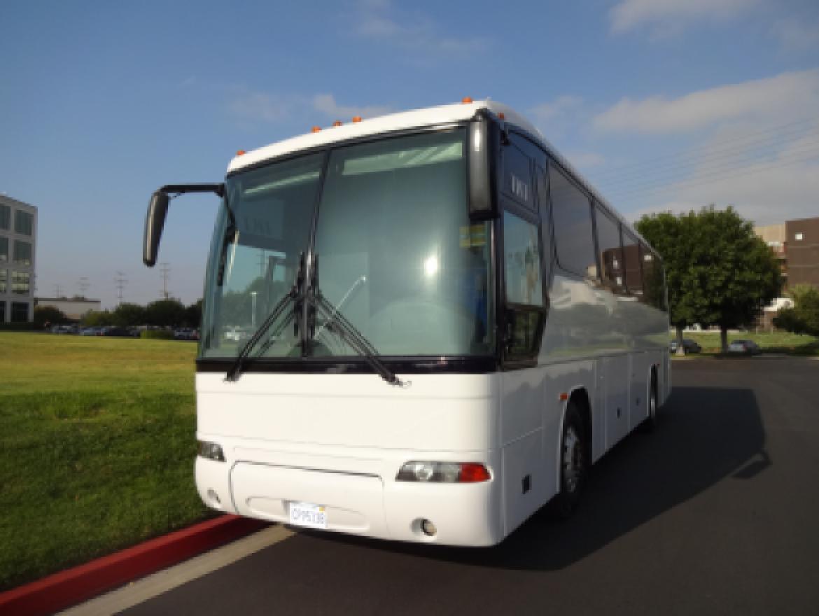 Motorcoach for Sale in Irvine, CA - Photo 7