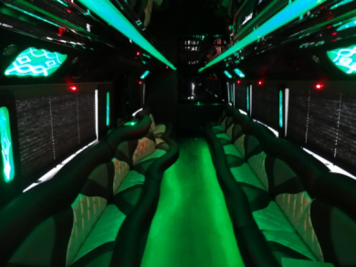 Motorcoach for Sale in Irvine, CA - Photo 9