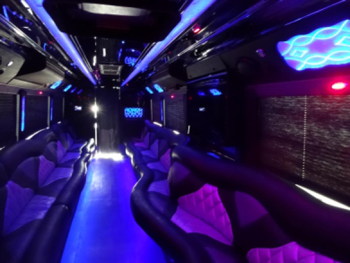 Motorcoach for Sale in Irvine, CA - Photo 16