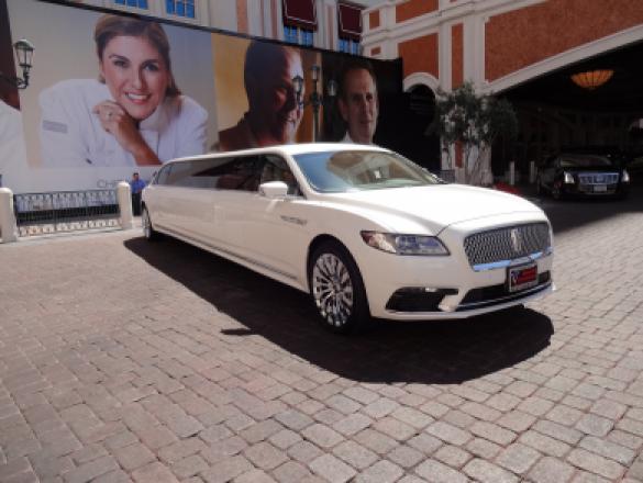 2017 Lincoln CONTINENTAL Limousine for Sale in Irvine, CA - Main Photo